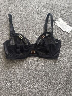 NWT Bluebella strappy bra size 32DD